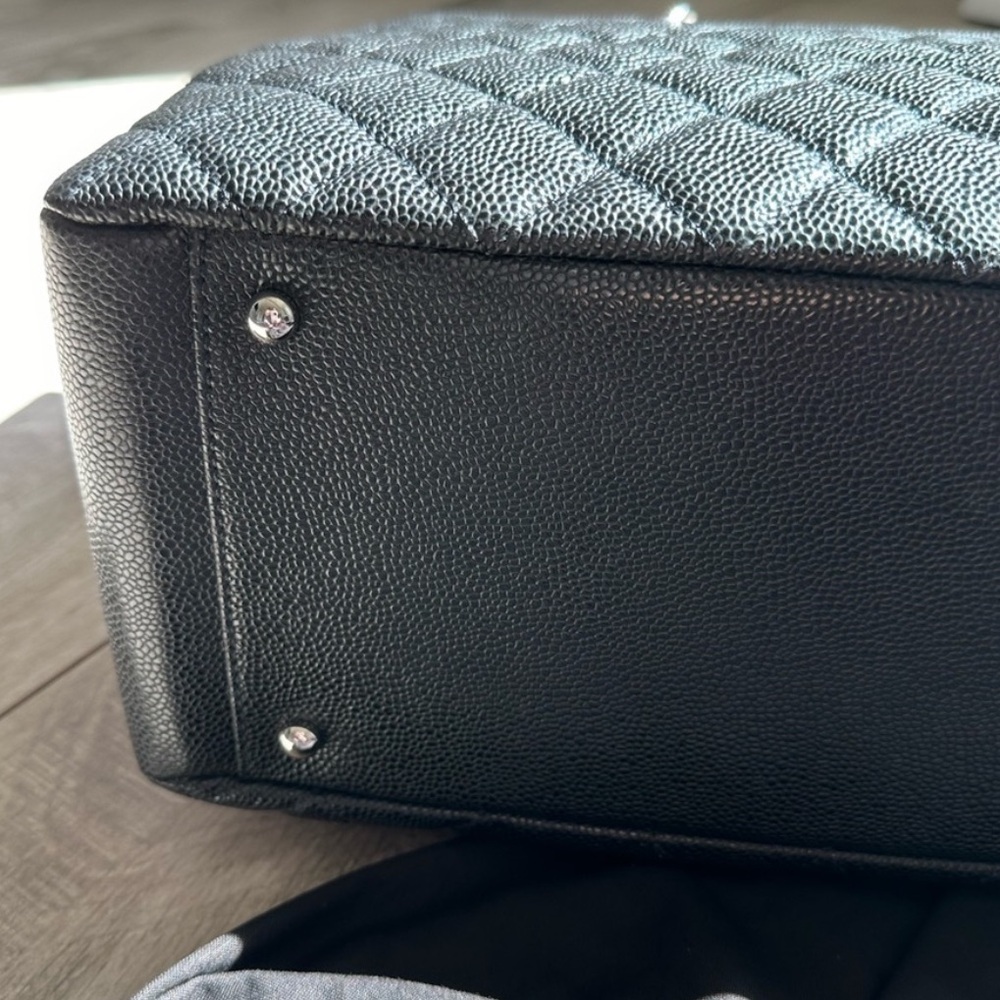 Chanel Black Caviar Grand Shopping Tote (GST) - Picture 9 of 9